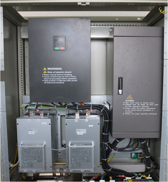 Sistem de actionare multi-motor SAMREC